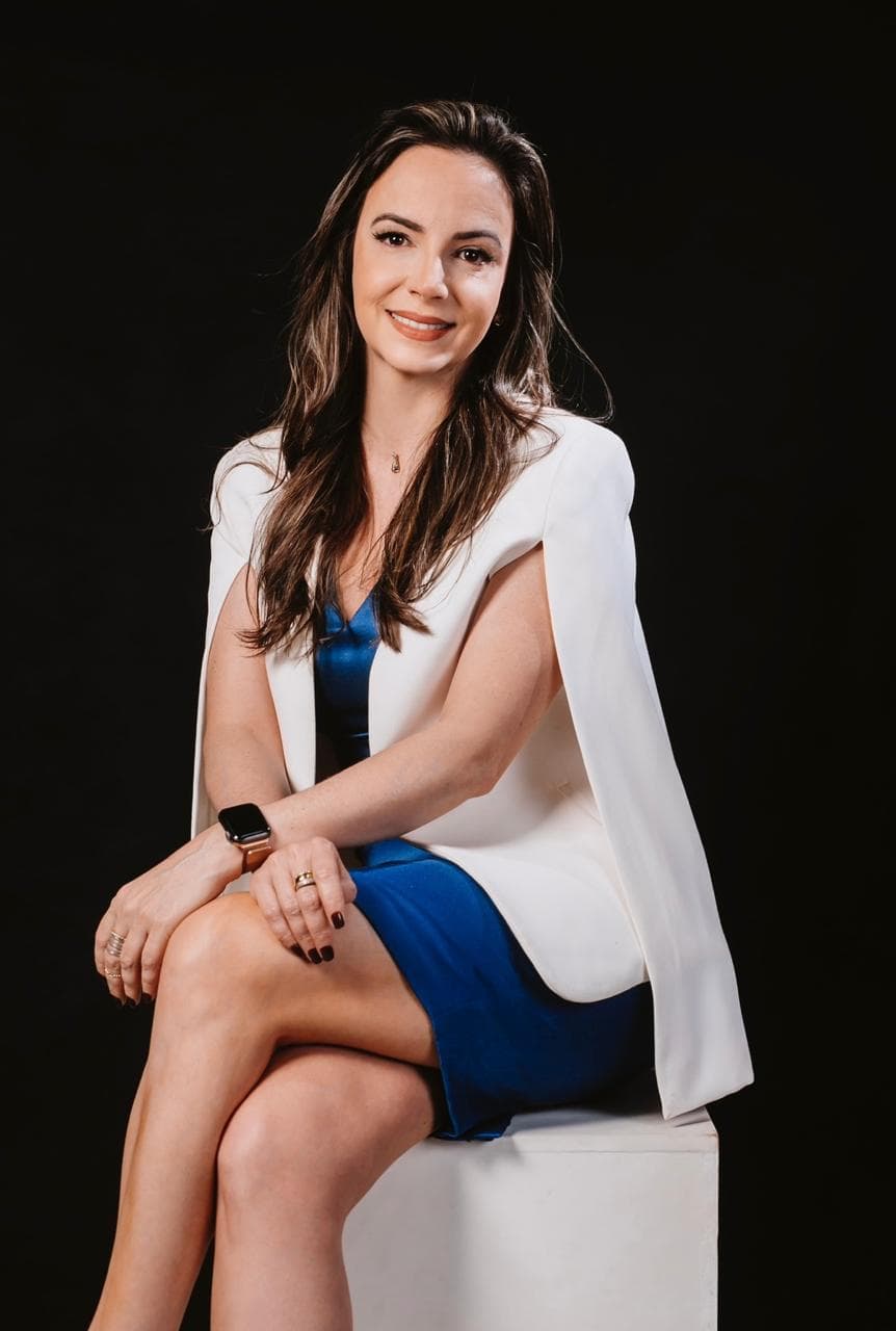 Dra. Ana Paula - Especialista em NR-1 e Riscos Psicossociais